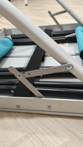 Mesa Camping Quechua Plegable con Taburetes