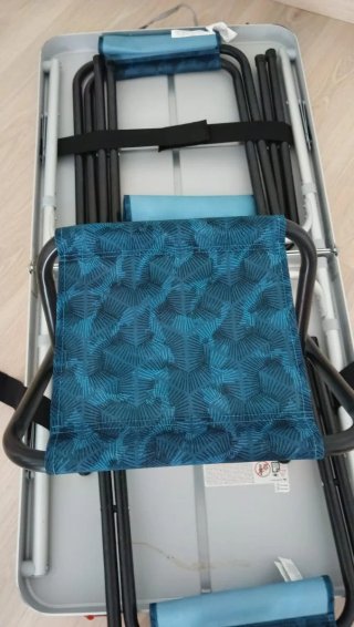Mesa Camping Quechua Plegable con Taburetes