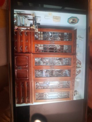Mueble clásico madera y cristal