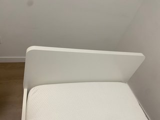 Cama individual, colchón espuma y somier nuevos.
