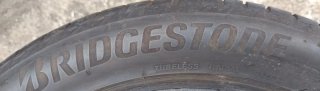 Neumáticos Bridgestone 235/50/18 97V