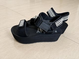 Sandalias Replay Playa Perlas Negras