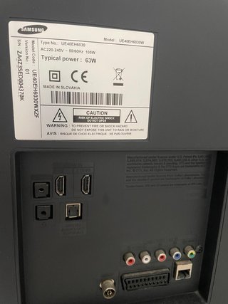Televisor Samsung 40 (101 cm) con mando