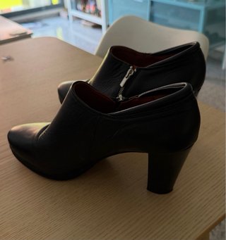 Botines negros tacón con cremallera