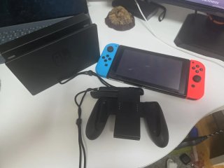 Nintendo Switch Azul y Rojo