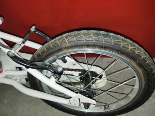 Bicicleta infantil B-PRO 16 blanca