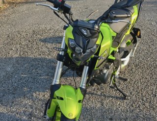 Benelli TNT 125 Verde y Negra