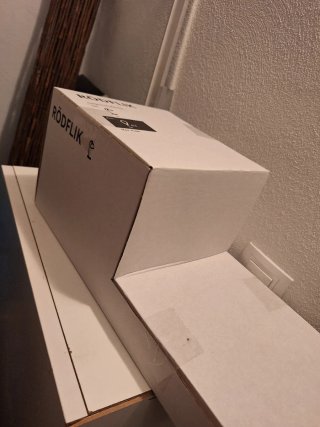 Lámpara de escritorio RÖDFLIK verde