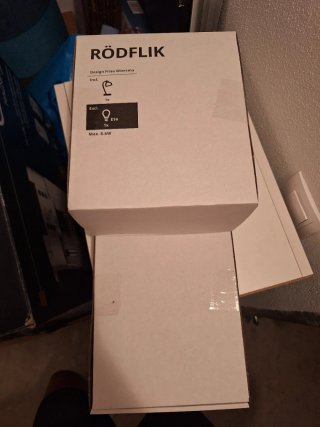 Lámpara de escritorio RÖDFLIK verde