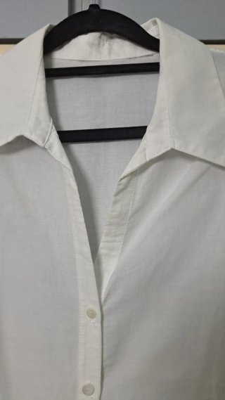 Camisa blanca manga corta bordada