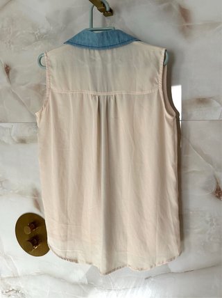 Blusa sin mangas beige y azul Talla L