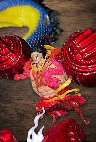 Figura One Piece Luffy Gear 4 vs Kaido 33cm
