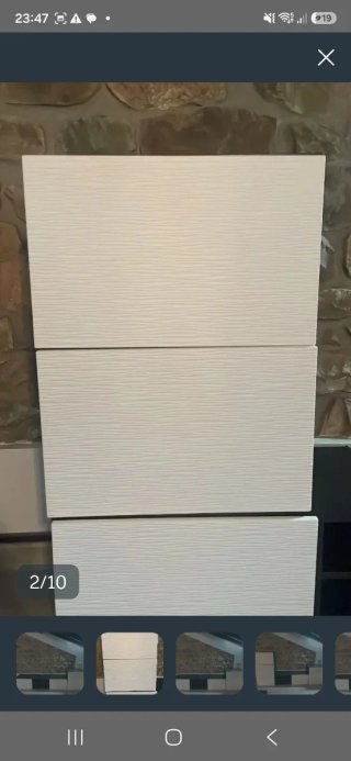 Mueble de salón moderno blanco y wengue