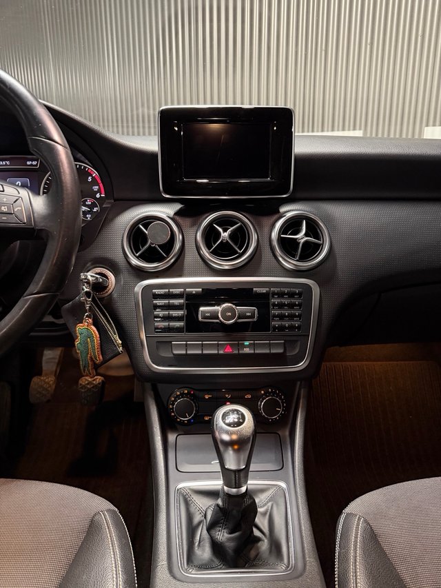 Mercedes-Benz Clase A180d