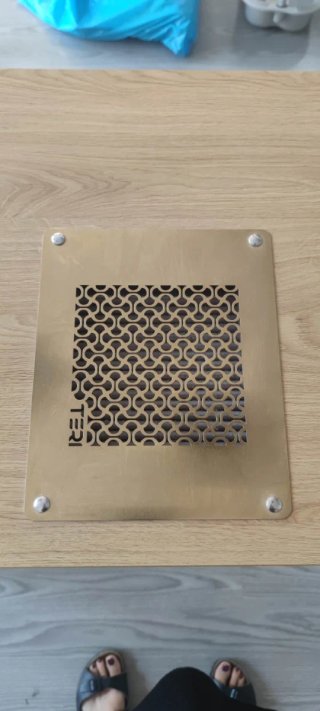 Mesa de manicura profesional
