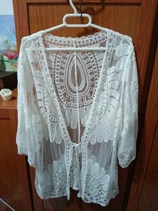 Blusón blanco de encaje