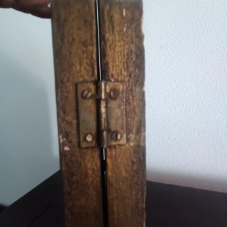 Antiguo Tríptico religioso En madera