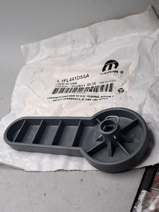 Manivela reclinador Mopar 1FL441D5AA Jeep Wrangler