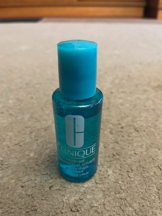 Neceser Clinique Nuevo con Productos y Maquillaje