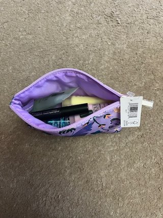 Neceser Clinique Nuevo con Productos y Maquillaje