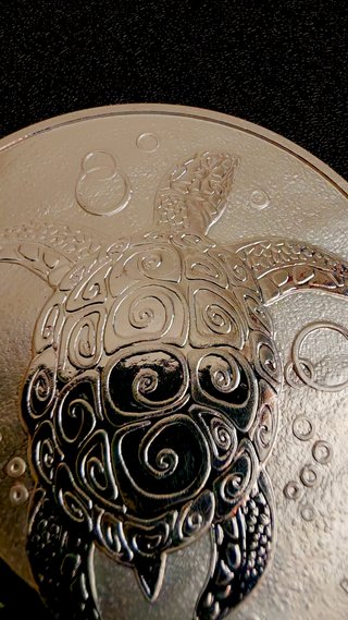 Fiji Taku Tortuga Carey 2012 5oz Plata 999