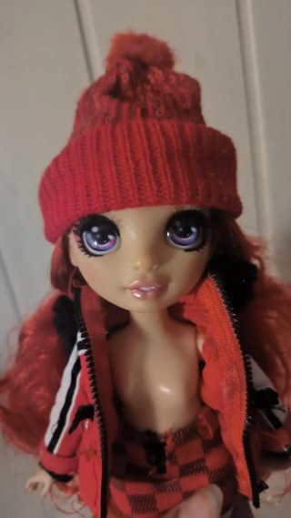 Muñeca Rainbow High pelirroja