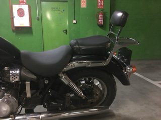 Triumph America Negra/Roja