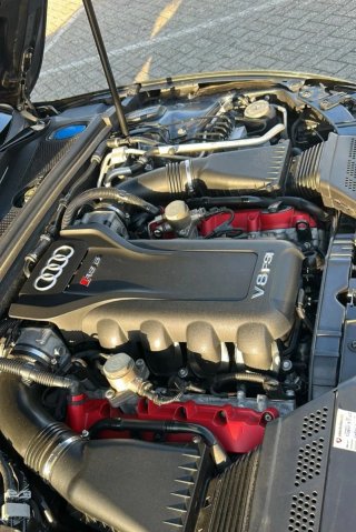 Audi RS5 2011