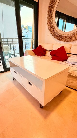 Mueble TV IKEA Blanco con Ruedas