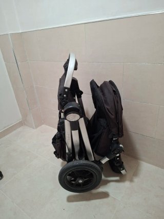 Carro gemelar negro