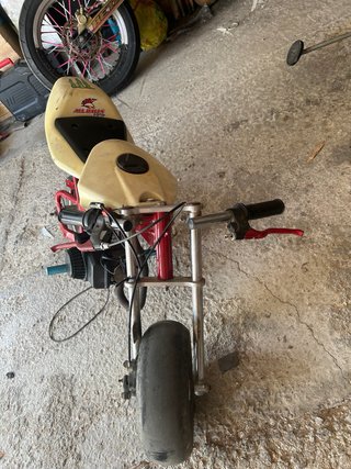 Minimoto Roja y Beige
