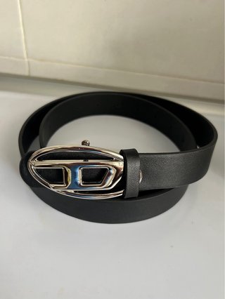 Cinturón Diesel Negro Hebilla Plateada