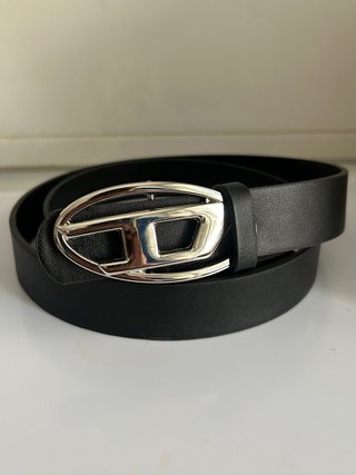 Cinturón Diesel Negro Hebilla Plateada