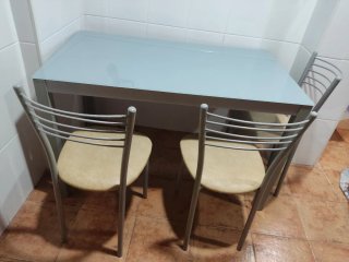Mesa de cocina cristal y metal