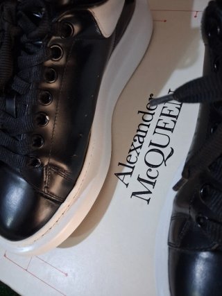 Alexander McQueen Sneakers Bianche