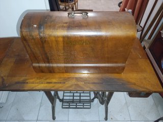 Máquina de coser antigua SIGMA con mueble original