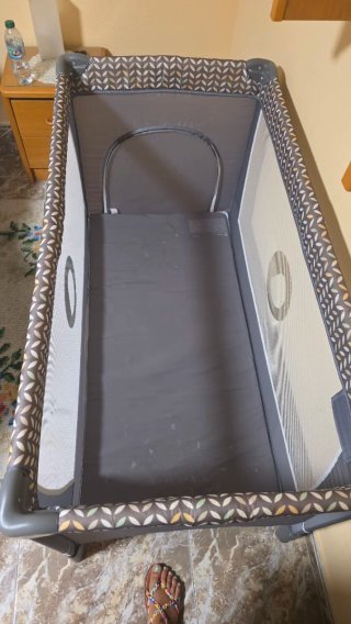 Cuna de viaje plegable