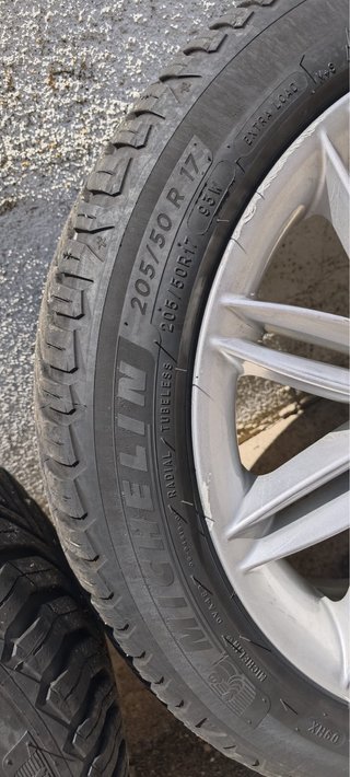 Llantas BMW M con neumáticos Michelin