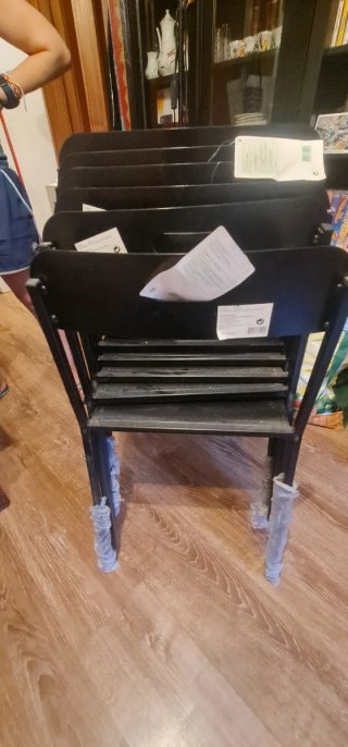 Sillas de hierro negro tubulares