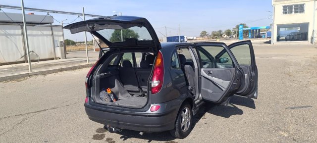 Nissan Almera 2005