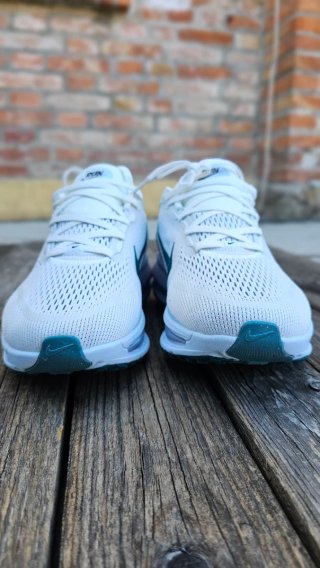 Nike vomero plus