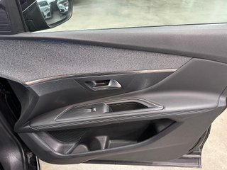 Peugeot 3008 225 eEAT8 Allure Pack (2023)