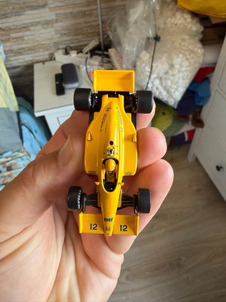 Mini GT Lotus 99T Ayrton Senna 1987