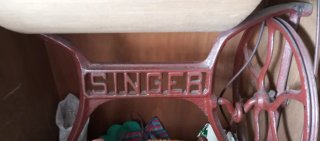 Máquina de coser Singer antigua