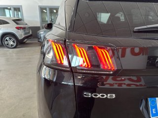 Peugeot 3008 225 eEAT8 Allure Pack (2023)