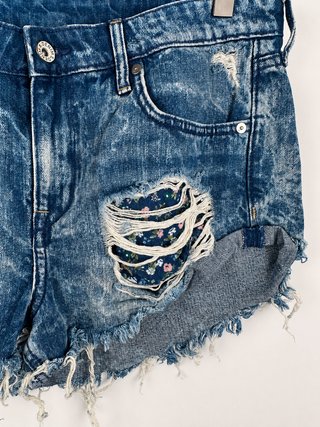 Shorts vaqueros H&M rotos Talla 38