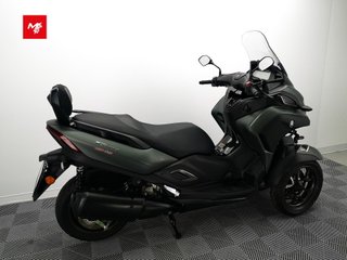YAMAHA TRICITY 300 2022 5044 kms.