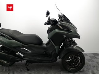 YAMAHA TRICITY 300 2022 5044 kms.