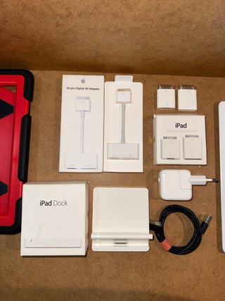 iPad 3ª Gen 64GB Wi-Fi + 4G (A1430) + Accesorios