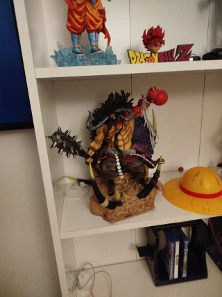 Figura Kaido One Piece + sombrero lámpara de luffy